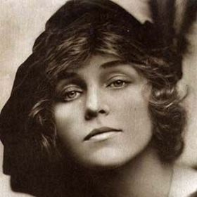 Florence La Badie tragicky zahynula při autonehodě. 