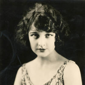 Eleanor Boardman se proslavila také jako modelka. 