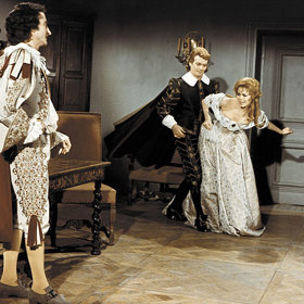 Představitel Ludvíka XIV. Jacques Toja byl velmi dobrým přítelem Michèle Mercier.