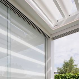 Nechybí jí ani moderní technologie.