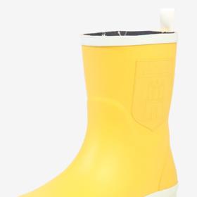 Na procházku se psem nebo na pěší turistiku můžete obout vyšší gumovky.