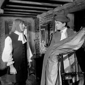 ...a až se mu dostane patřičného vychování, což trvá obvykle patnáct let,...