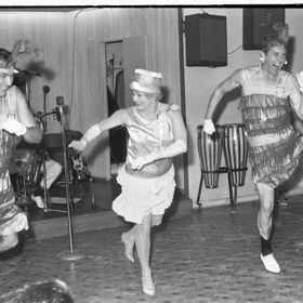 Marika Rökk byla také úspěšná tanečnice. 