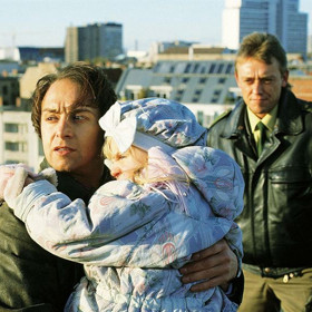 Nejdražší automobil v seriálu byl Fulda Execelero. Štáb s ním musel zacházet skoro jako s dítětem. Hlavně opatrně, jinak by je to stálo devět milionů euro...