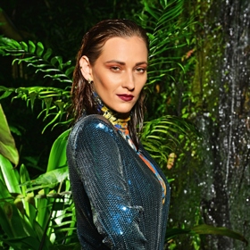 Sice by se ráda podívala na nějaký tropický ostrov, ale kvůli covidu nemůže. Ale o nic nejde! Miluje přírodu...