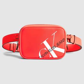 
Ledvinka Calvin Klein. Info o ceně v obchodě.