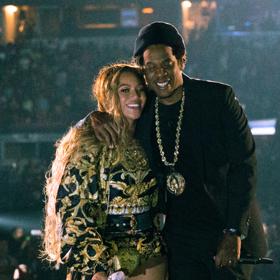 Beyoncé oznámila těhotenství velmi zajímavým způsobem.