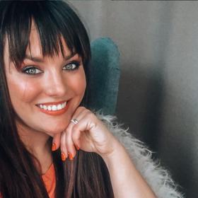 Ewa Farna je velmi šťastná.