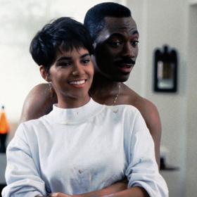 
Průlomovým filmem byl pro Halle Berry film Boomerang z roku 1992.