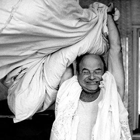 ...Forman jej však uklidnil, že o nic nejde. Vždy mu ukázal, jak má scéna vypadat a on už pak vše řekl pouze svými slovy.