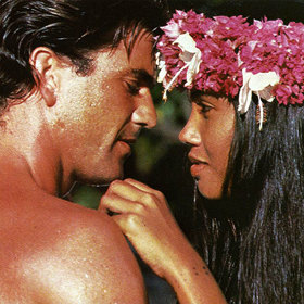 Pro roli rebela Fletchera byl zvažován i Sting.
