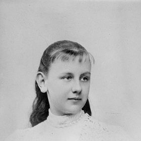 Než se stala Vilemína plnoletou, zastupovala ji její matka, coby regentka.