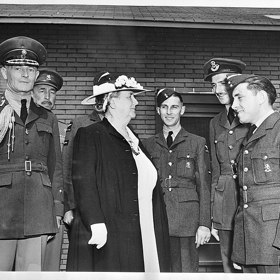 Snila o tom, že po válce vytvoří nový způsob vládnutí, který se zaměří více sociálním směrem.