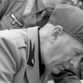 Přesto získal diplom a krátkou dobu se věnoval učitelské profesi.
