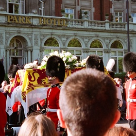 Na pohřeb přišly truchlit tři miliony lidí.