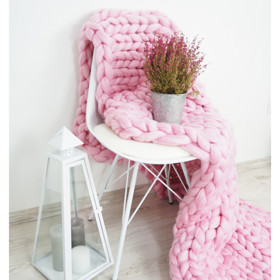 Půvabná růžová deka, 3700 Kč