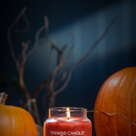 Speciální sběratelská edice, svíčka Dýňové pole, 779 Kč, 