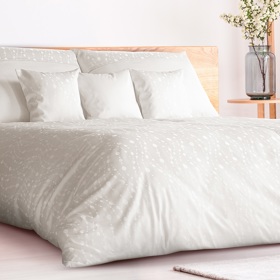 Kvalitní povlečení je základ dobrého spánku. Vybírejte zásadně bavlnu.