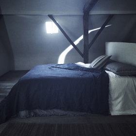 Hluboké tóny tmavě modré vás uklidní a ukonejší. V takové ložnici je radost usínat. 