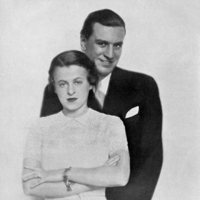 První podnik si otevřela díky finanční podpoře svého manžela.
