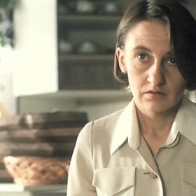 Režisérka byla neoblomná. Vše muselo do puntíku souhlasit se scénářem. Na improvizaci nebyl čas ani místo.
