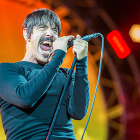 Organizace bojující za práva zvířat PETA jej označila za nejvíce sexy vegetariána na světě.
