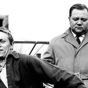 Příběh je inspirován vrahem Václavem Mrázkem.
