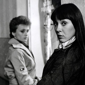 Dáda Patrasová jej popsala jako milého a inteligentního hromotluka. Dokonce jej musela přemlouvat k tomu, aby ji začal ve filmu dusit pořádně.