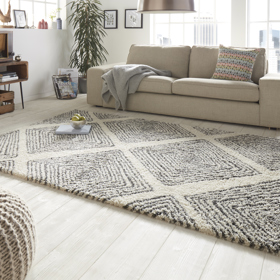 Bílé barvě je přičítána oživující vlastnost a pozitivní účinek na regeneraci těla. Bílá psychicky léčí a působí dojmem čistoty.