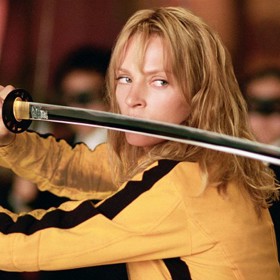 Kill Bill: Uma Thurman se jako Nevěsta, bývalá členka vražedného komanda, touží pomstít svému bývalému šéfovi, který z její svatby udělal krvavá jatka. 