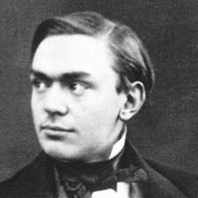 Alfred Nobel byl švédský chemik a vynálezce dynamitu. A právě dynamit měl být prostředkem pro zastavení všech válek.
