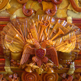 Po válce se však po ní slehla zem. Až v roce 1997 se našla komoda a stěna.
