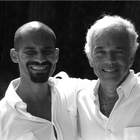 Vyrůstal v chudobě. Věděl tak, že nic není zadarmo. 
