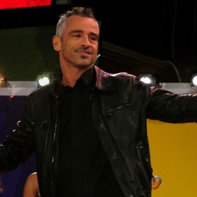 Na konzervatoř ho nepřijali. Zvažoval dráhu účetního.