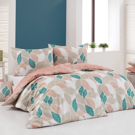 Elegantní  povlečení Chloe okouzlí jemným motivem listů a souhrou pastelových odstínů, od 995 Kč.