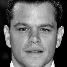 Aby si vydělal ve velkém New Yorku alespoň nějaké peníze, herectví hned nevynášelo statisíce, tančil v ulicích breakdance. Zajímavá představa...
