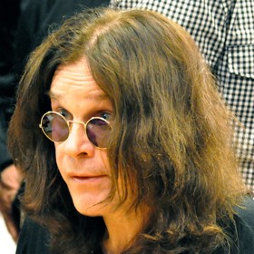 "Viagra je nejlepší prostředek na spaní. Když si ji vezmu, Sharon spí jako dudek."
