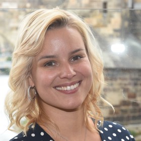 Patricii Pagáčovou můžete můžete znát ze seriálu Ulice jako Terezu Jordánovou.
