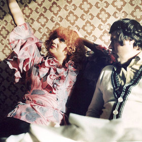 Natáčelo se na rozestavěném pražském Jižním Městě. Kvůli nedostatečné elektrifikaci si musel štáb někdy proud vyrábět sám. 
