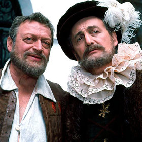 ...pomohla by třeba mořská panna?
