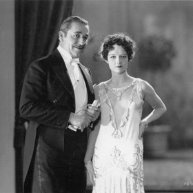 Ve čtyřicátých letech ji bohužel dostihla vlastní pověst. Kdyby chtěla roli ve filmu, musela by zaplatit vlastním tělem.