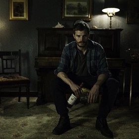 Všechny názvy epizod pocházejí z básně Johna Miltona Ztracený ráj. 
