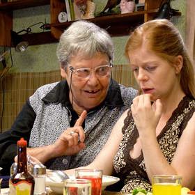 Nechyběla ani babička z Koljy Lilian Malkina.
