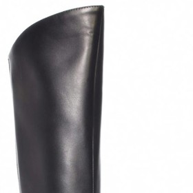 Dámská vycházková obuv, 899 Kč.