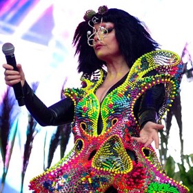 V roce 1992 napsala song pro zpěvačku Madonnu.
