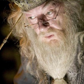 „Vyžaduje velkou odvahu postavit se našim nepřátelům, ale stejně tak postavit se našim přátelům.“