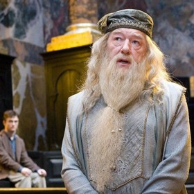 Albus Brumbál je fiktivní postava ze ságy o čarodějnickém učni Harrym Potterovi. Nejmocnější kouzelník dvacátého století proslul i mnoha inspirativními citáty. Zde jsou některé z nich...