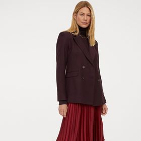 Plizovaná sukně, 949 Kč.