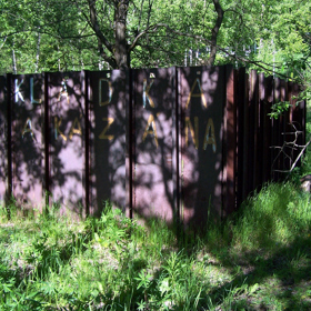 Uzavřená šachta dolu Rovnost.
