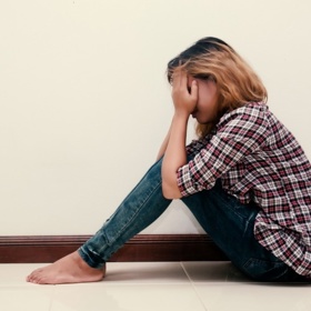 4. Záhadně mizí peníze na účtu! Jeden z rychlých způsobů, jak odhalit sukničkáře, tvrdí Tessina.